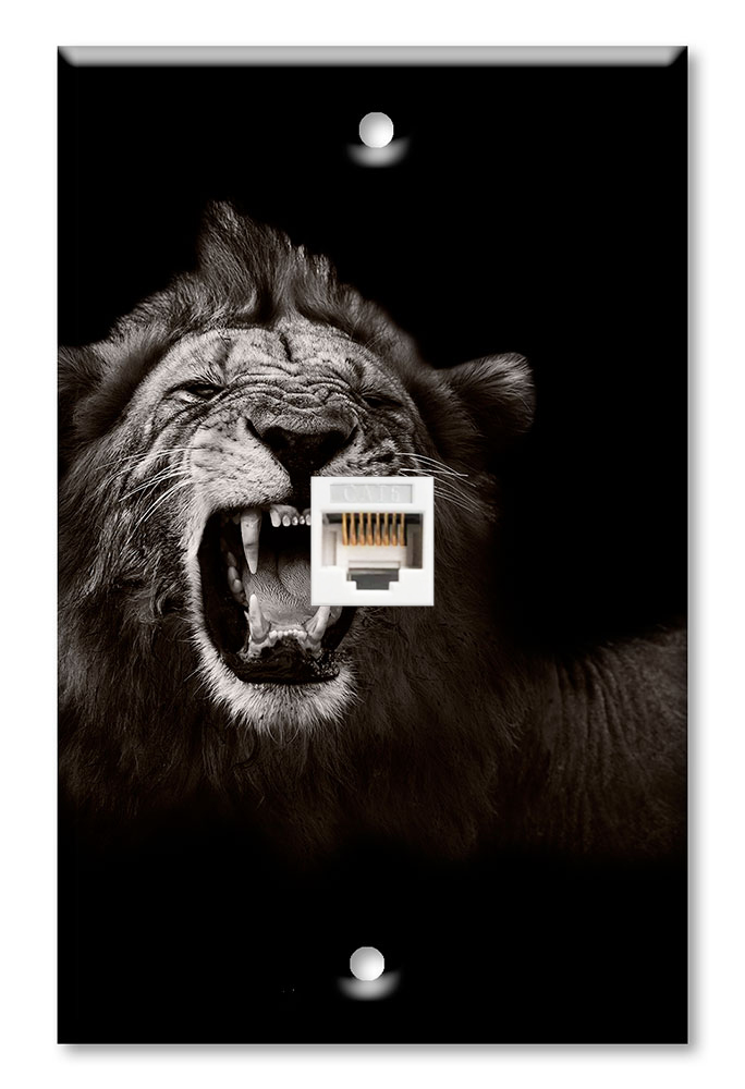 Lion Roaring - #2759