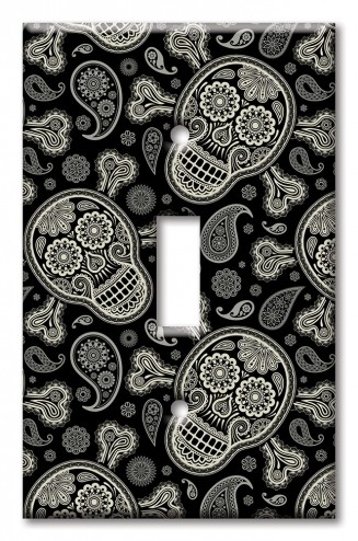 Paisley Skull and Crossbones - #940